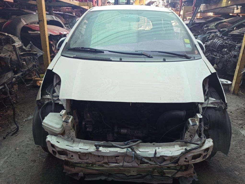 Toyota YARIS  USADO